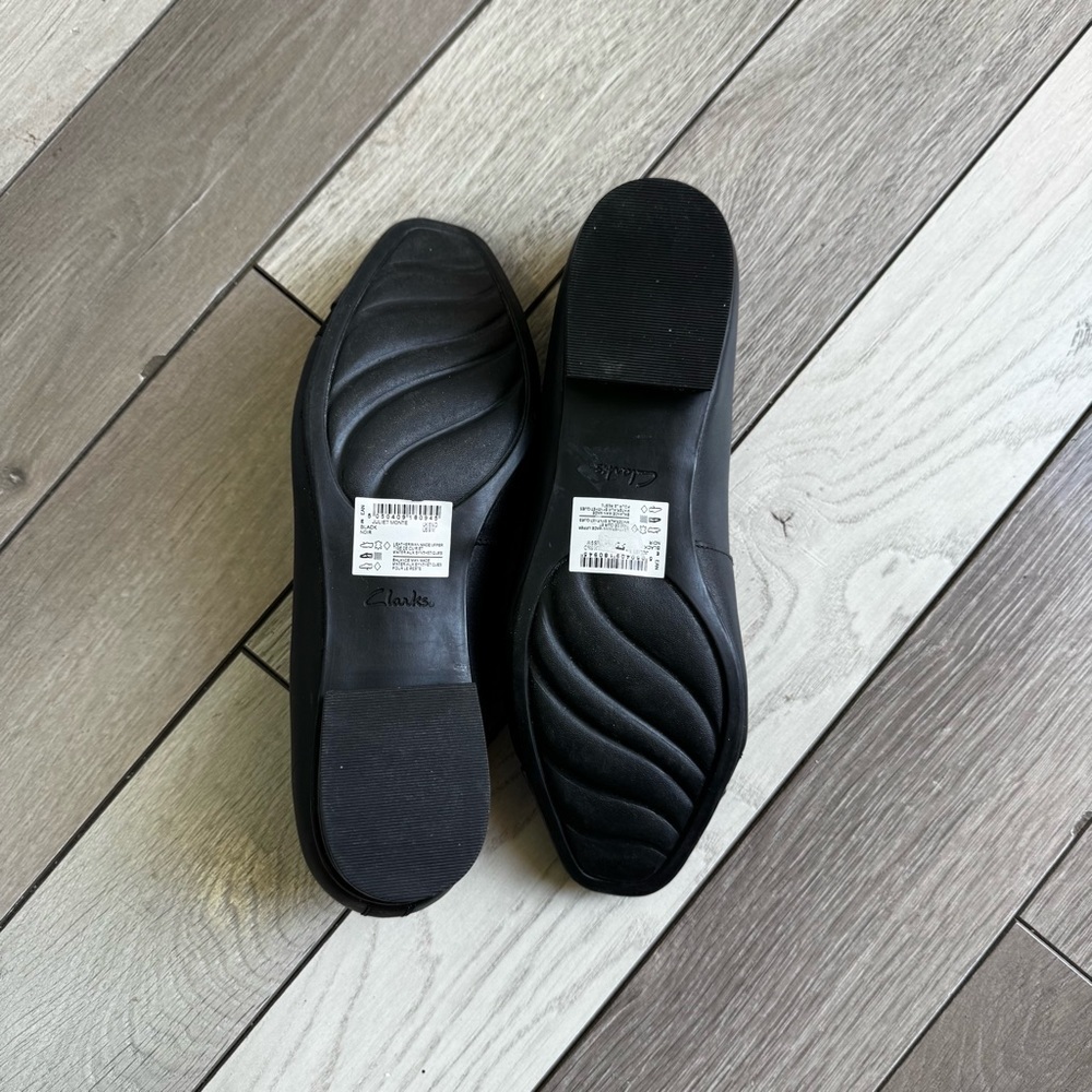 Clarks Womens Juliet Monte Leather Toe Cap Loafers | Size: 9 | New Never Used - Picture 5 of 6